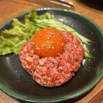 焼肉 静龍苑 - ユッケ