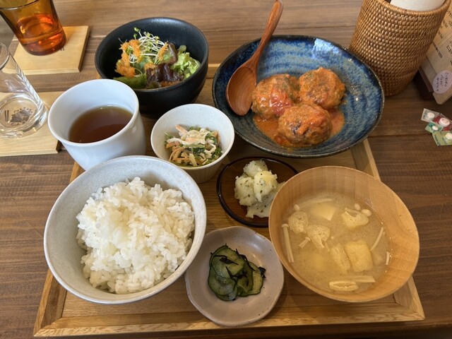 ごはんとおやつ キトラ &ndash; 泉外旭川 カフェの魅力とメニュー紹介