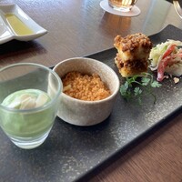 The Living Room with SKY BAR - 