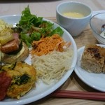 ヨーヨーキッチン - 選ぶのが楽しいおかずたち