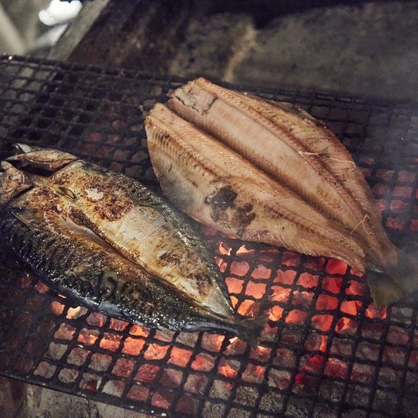 三陸海鮮 あかり 国分町店 - 勾当台公園（居酒屋）
