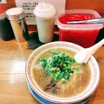 しぇからしか - ラーメンと卓上調味料