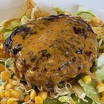 カフェレストラン 瑠奈 - 料理写真:サラダ仕立てのハンバーグ