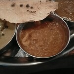 月とスパイス - ひよこ豆のトマトカレー