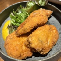 ERUTAN RESTAURANT BAR - 