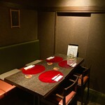 神宮前もくち - 「小上がり」2名~14名、人数に合わせてフレックスに。