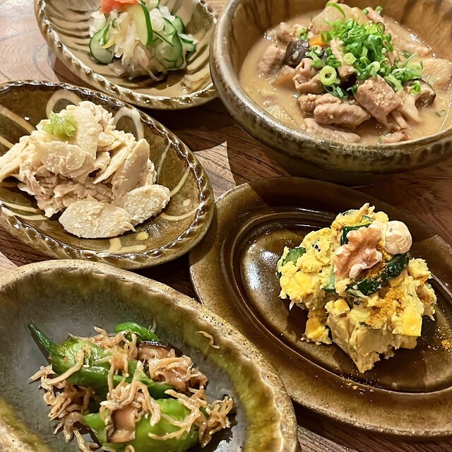 まほうのだがしや チロル堂のご予約 - 生駒/ダイニングバー | 食べログ