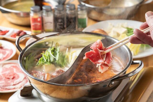 ラムしゃぶ 函館吉田 - 函館駅前（しゃぶしゃぶ）の写真