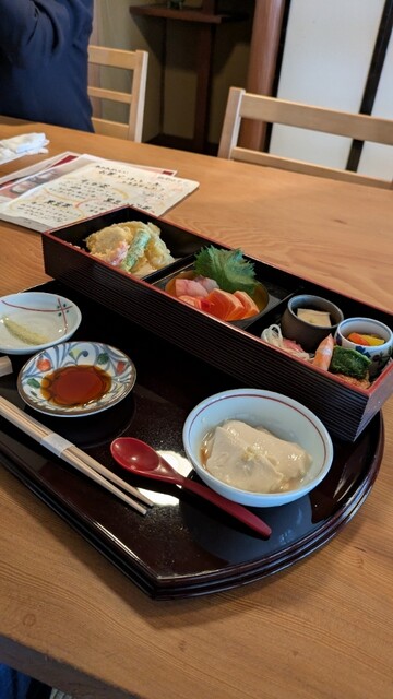 おかだ紅雪庭（コウセツテイ） - 旭川四条（そば）の写真