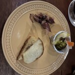 Trackside Scotch pub - 