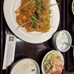 JASMINE THAI 池袋サンシャインシティ店 - 木曜日のパッタイセット
