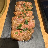 ホルモン焼肉 富や 栄店 - 