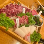 郷土料理&炭火串焼 笑う門 - 