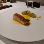 Takumi - マナガツオのポワレ・ノイリー酒のソース・加賀太キュウリの煮込み・刻んだフヌイユ、ハラペーニョ、レモンタイムとともに