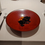 Takumi - 和牛ホホ肉の煮込み、トウモロコシのパンケーキ・赤ワインとバターのソース・オーストラリア産黒トリュフ