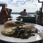 88 Street Resto & Pizza Pub - 