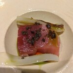 eman - 氷見産よこわ(クロマグロ稚魚)