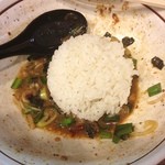 神田ラーメン わいず - 台湾混ぜそば③
      追い飯