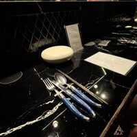 HIKARI - 