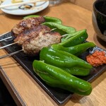 もつ焼 かど - この「つくね」何でこんなに美味いんだろ