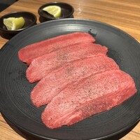 中目黒焼肉 登牛門 - 