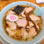 青梅ラーメン マルフル食堂 - ワンタンチャーシューメン