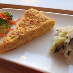 トーコーキッチン - ジャーマンオムレツ副菜二品