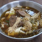 老山東牛肉麺 - 