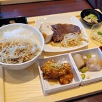 鶴雅ビュッフェダイニング札幌 - 