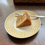バルバルキッチンアメリ - りんごと紅茶のベイクドケーキ(¥300)