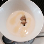 ブラン・ピエール - ２０１４年６月再訪。ジャガイモの冷製スープ。