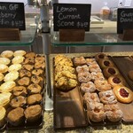 Halekulani Bakery - 