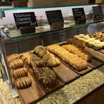 Halekulani Bakery - 