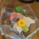 お通しの代わりに！ 刺身盛り合わせ小鉢 1人前