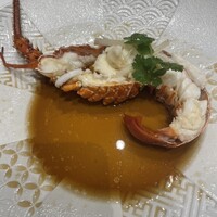 瑞瓏 - 伊勢海老の蒸し物、特別ソース掛け
