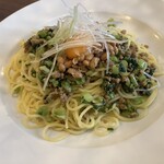 Trattoria ROA - 名物らしい納豆パスタ