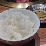 中目黒焼肉 登牛門 - ご飯　大　150g　なんとご飯がお代わりできます！