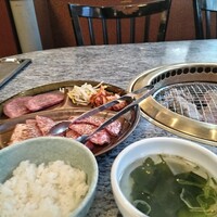川崎名物 炭火焼肉 食道園 - 