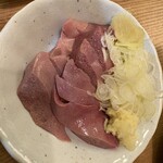 もつ焼男体山 - レバ刺し