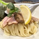 百日紅 - 特製煮干し辛つけ麺（麺半）