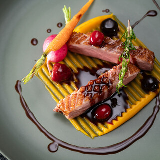 MIDO RESTAURANT PIC NIKA_2