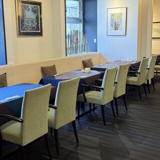 接待や特別な日に相応しい、落ち着きのある大人の空間