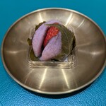 日影茶屋 菓子舗 - 苺さくら餅