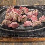 栄町ステーキ - おつまみカットステーキ×2