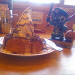 珈琲所コメダ珈琲店 - クラブハリエ監修 ショコラノワール ミニサイズ ＆ ミルキーミルクレープ ＆ アイスコーヒー たっぷりサイズ 氷抜き ＆ モーニングサービス ローブパン バター 手作りたまごペースト