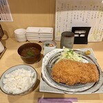 とんかつ 七十朗 - 特ロース定食
