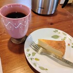 青い月 - ベイクドチーズケーキ＆コーヒー