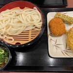 丸亀製麺 - 料理写真:ざるうどん（並）と副菜