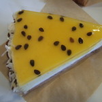 fika. - パッションフルーツとココナッツタルト