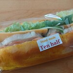 テンハーフ - ゆずこしょうチキンサンド
